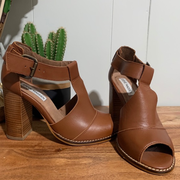 Brown Steve Madden heels - Picture 8 of 10